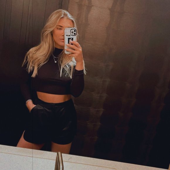 Rachel - Picture 2 of 2